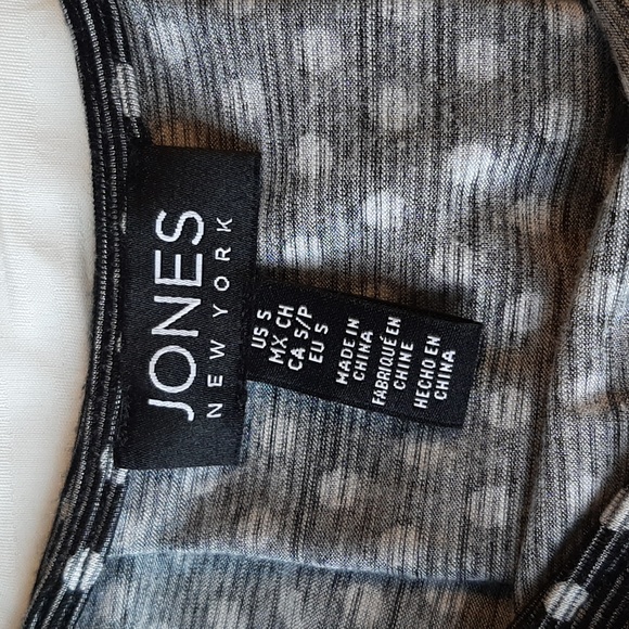 Flowy polka dot top - Picture 4 of 8